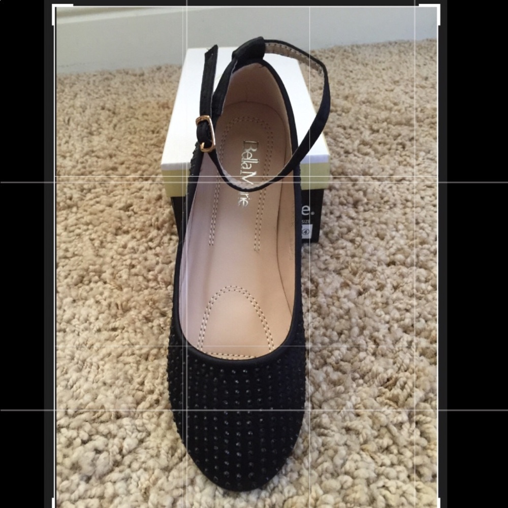 New in box, Black Big Girls Dress shoes size 4